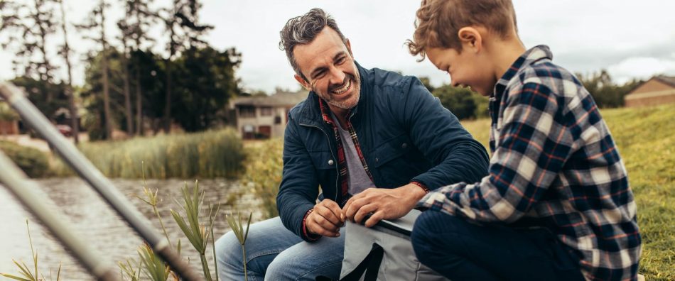 https://cdn.gabb.com/wp-content/uploads/2021/11/Father-fishing-with-his-Son-950x396.jpg