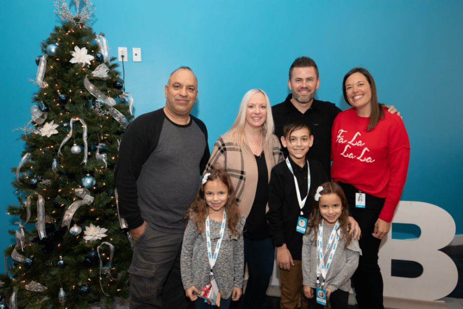 https://cdn.gabb.com/wp-content/uploads/2023/12/Esquivels-with-Nate-and-Lori-950x634.png